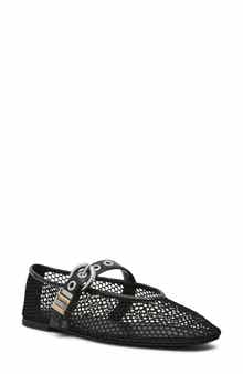 Lucia Mary Jane Flat