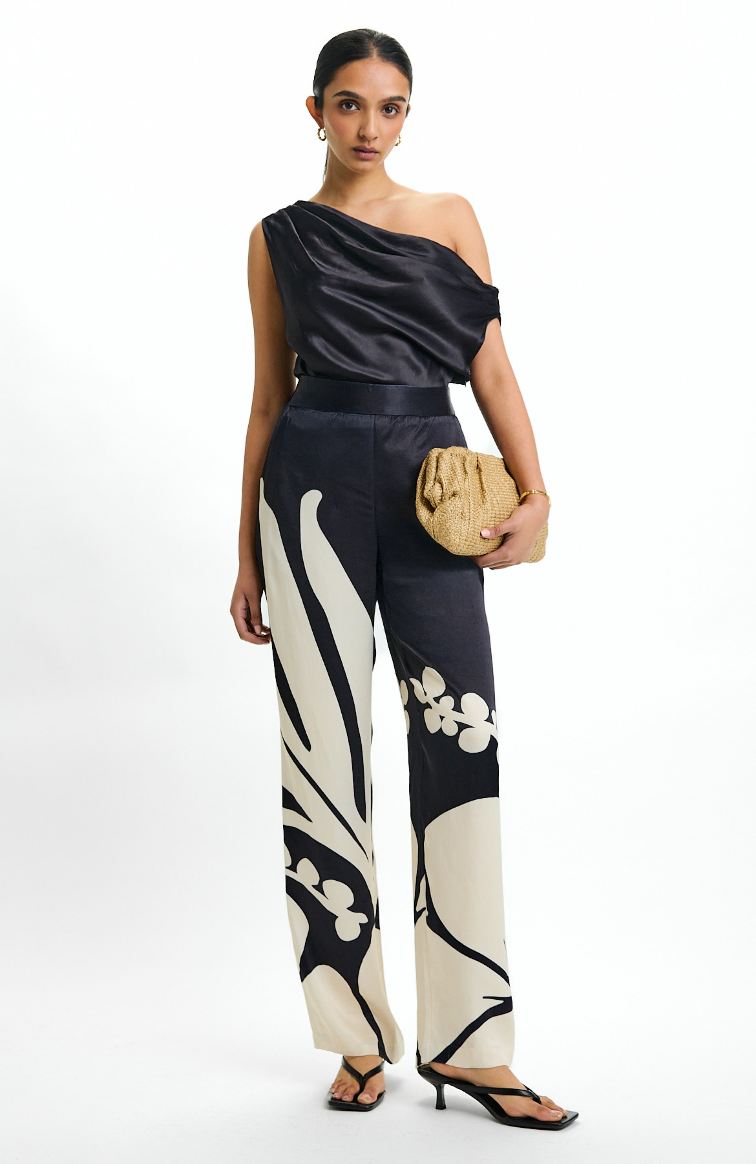 selected Ula Noir