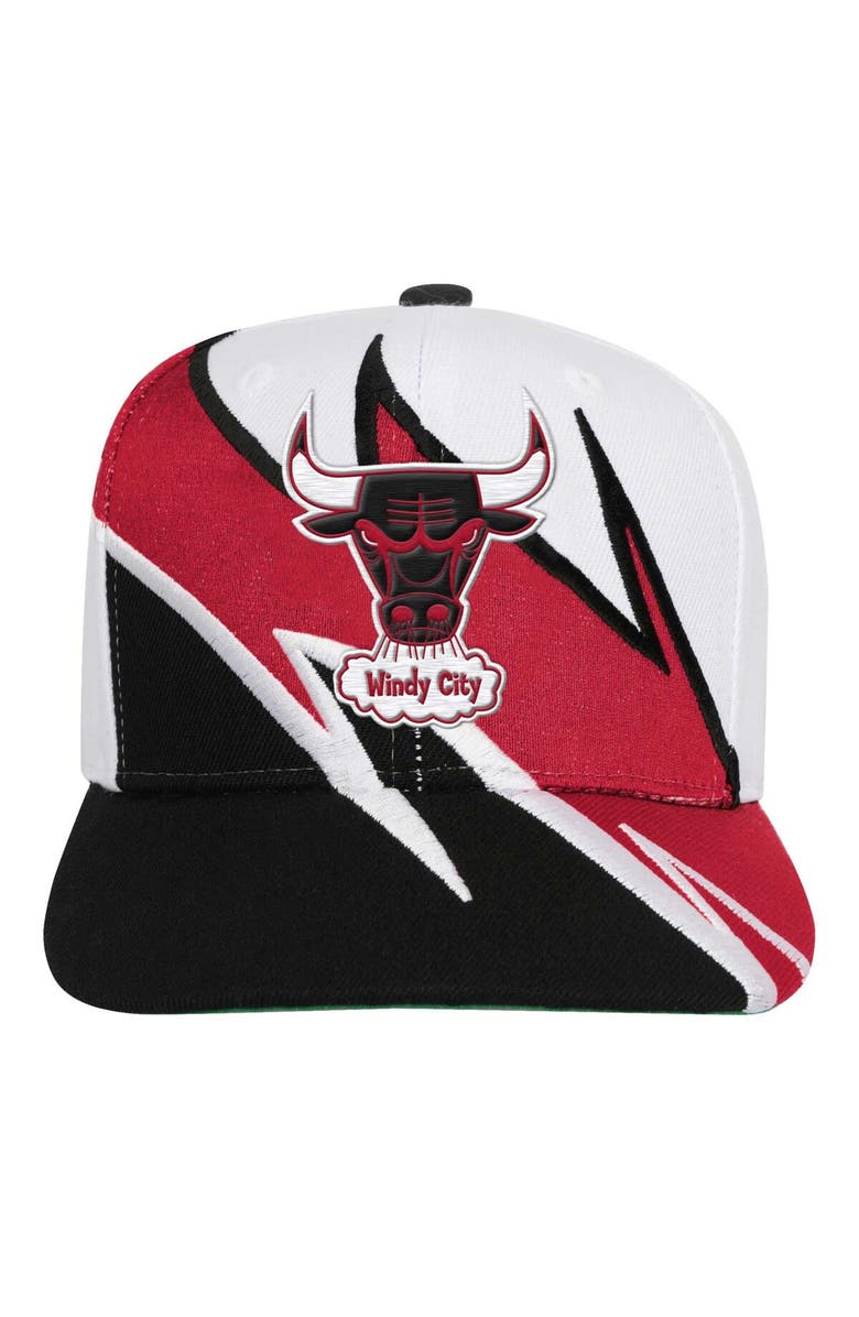 Mitchell & Ness Youth Mitchell & Ness White Chicago Bulls Wave Runner Snapback Hat, Alternate, color, 