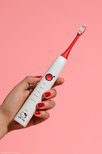 x Hello Kitty<sup>®</sup> Electric Toothbrush