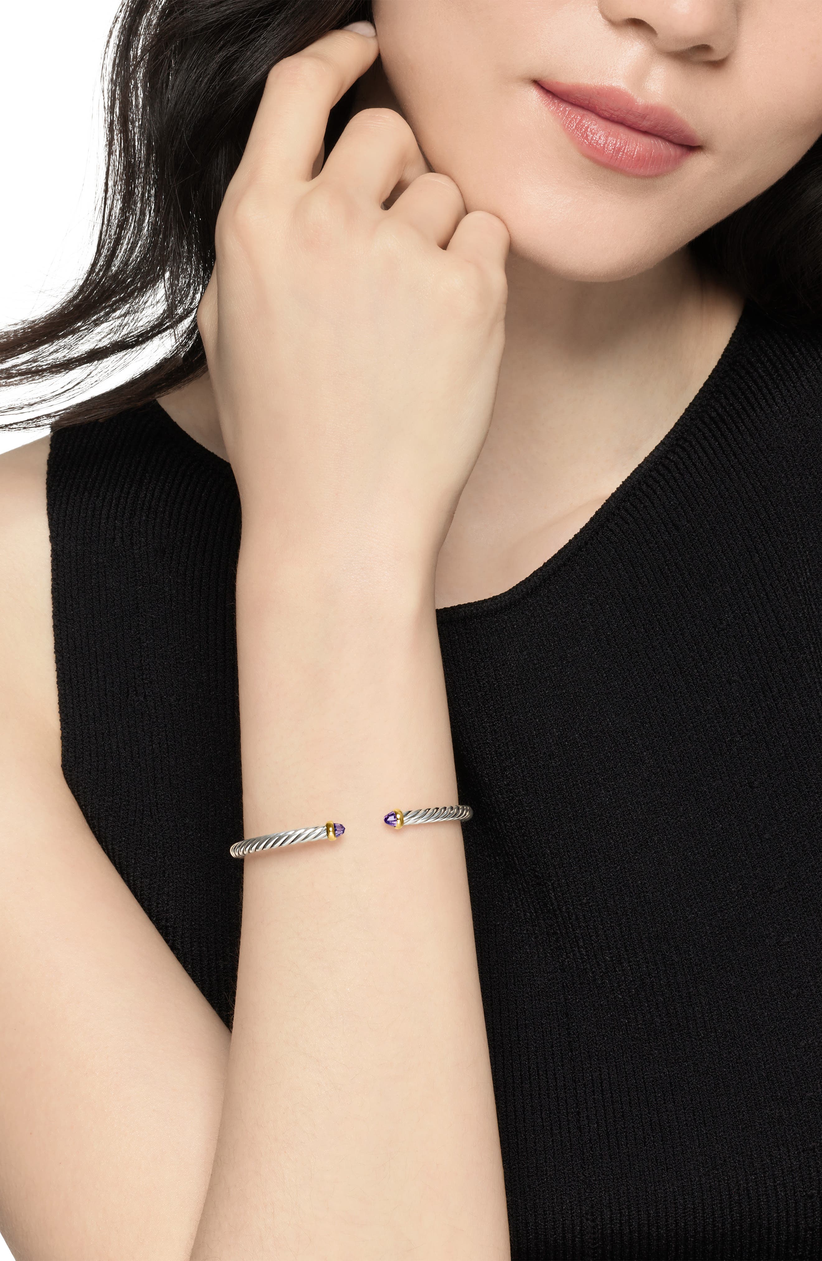 Женские аксессуары David Yurman Cable Flex Bracelet in Sterling Silver with 14K Yellow Gold, 4mm — фото 2