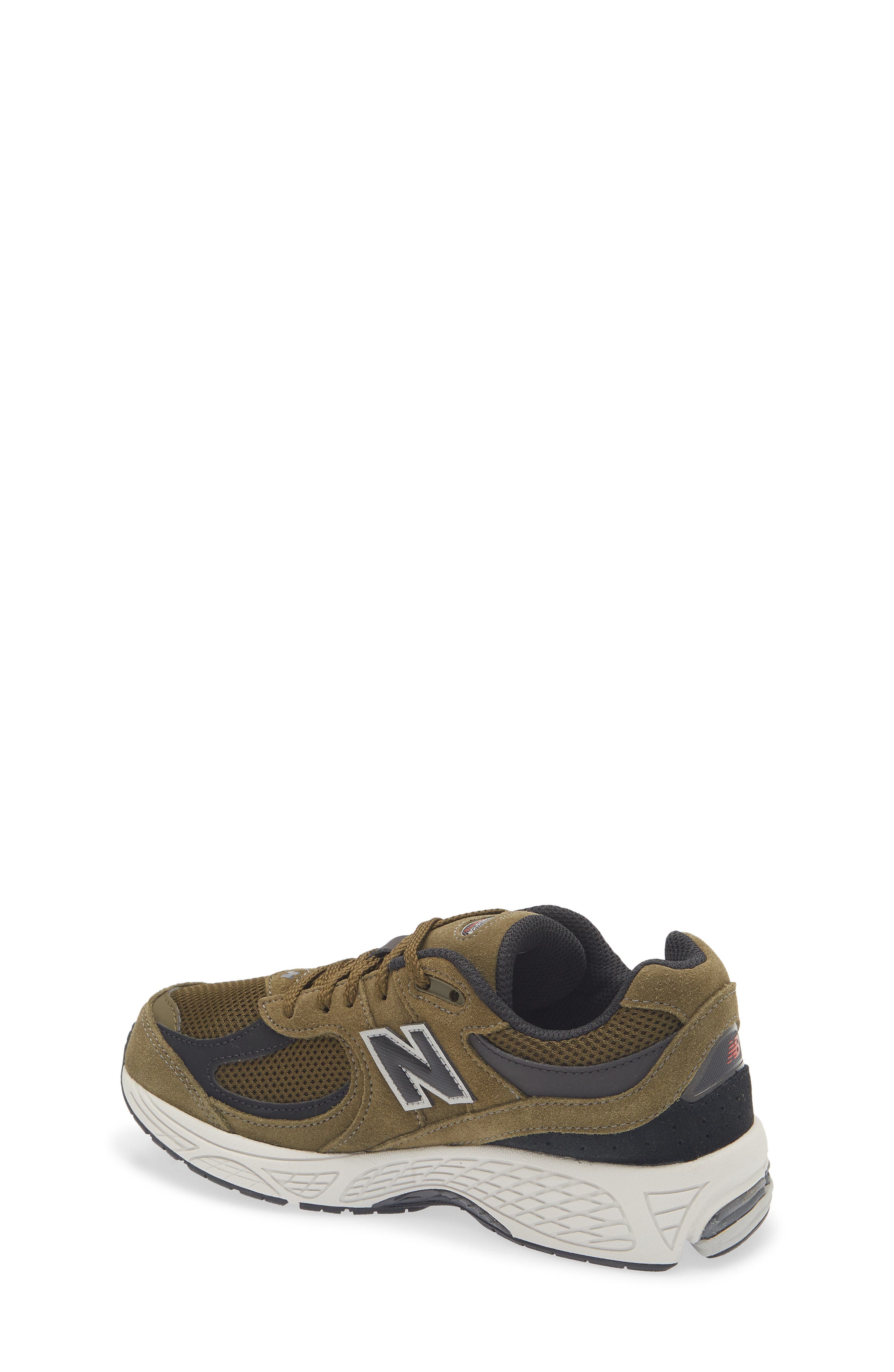 New Balance Kids' 2002R Sneaker, Alternate, color, Woodland/ Black