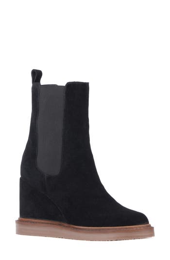 Vintage Foundry Elizabeth Hidden Wedge Boot In Black