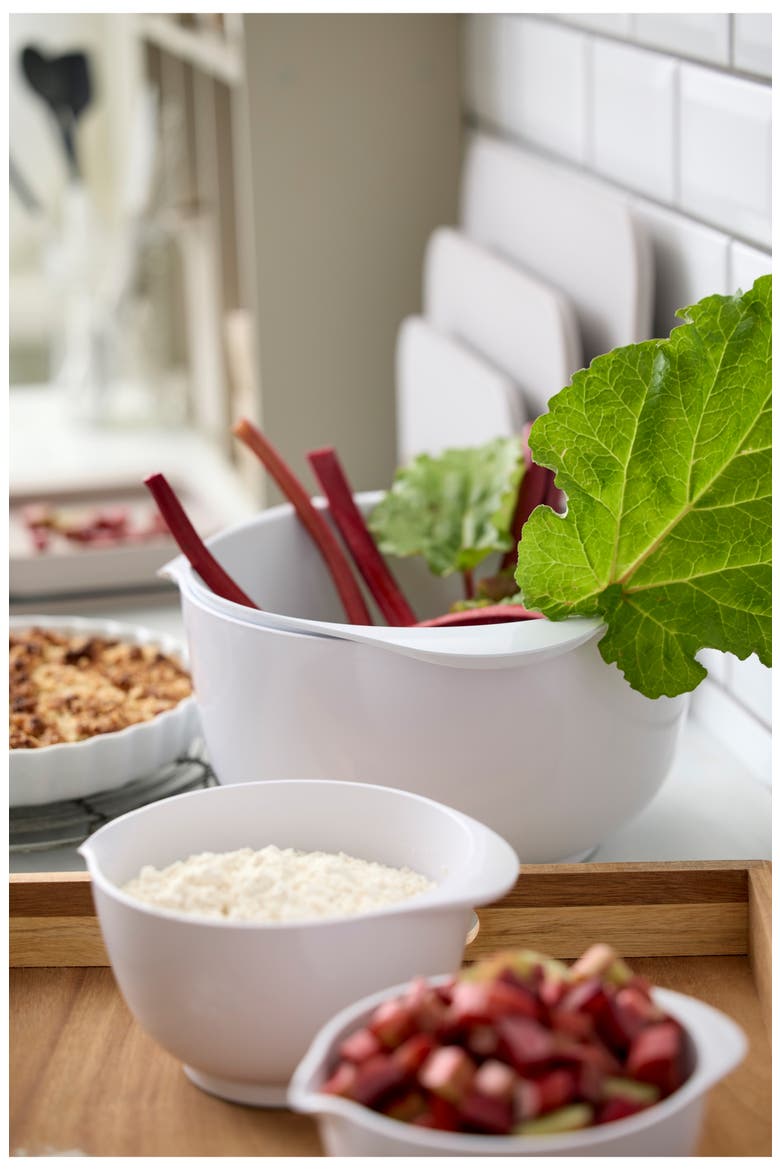 Margrethe Colander, Alternate, color, WHITE
