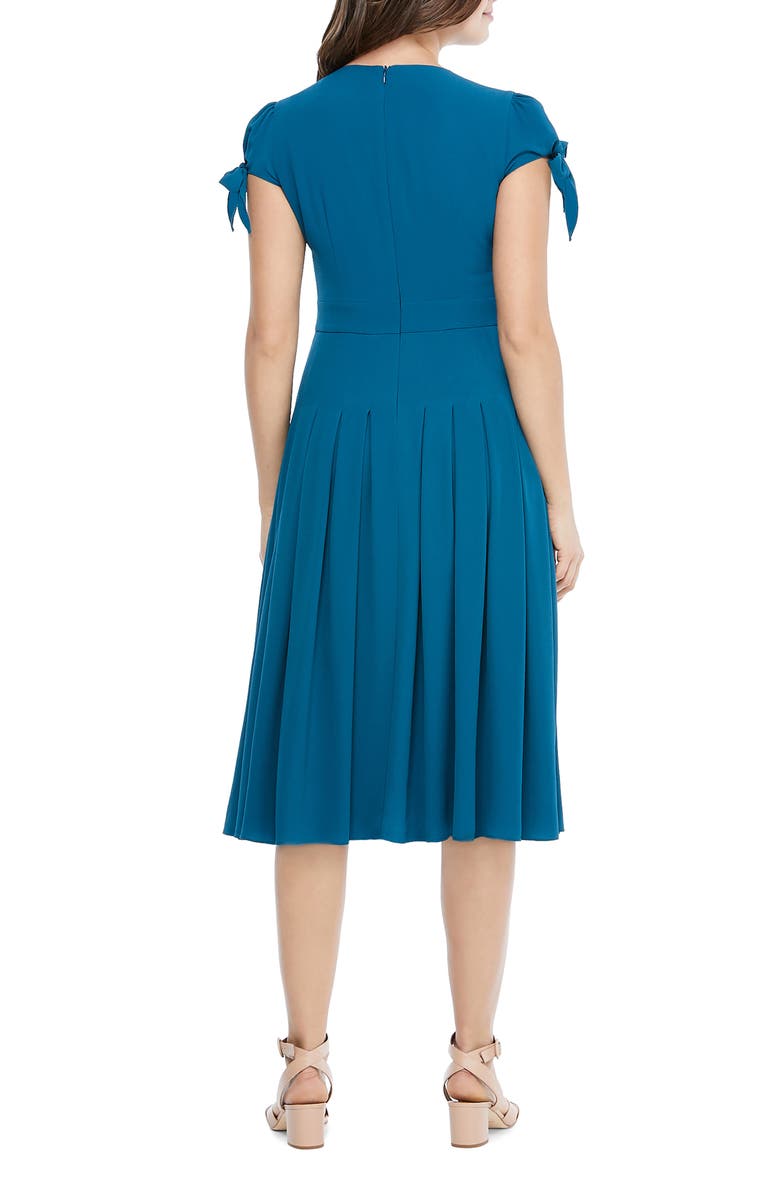 Gal Meets Glam Collection Bette Pleated Midi Dress, Alternate, color,