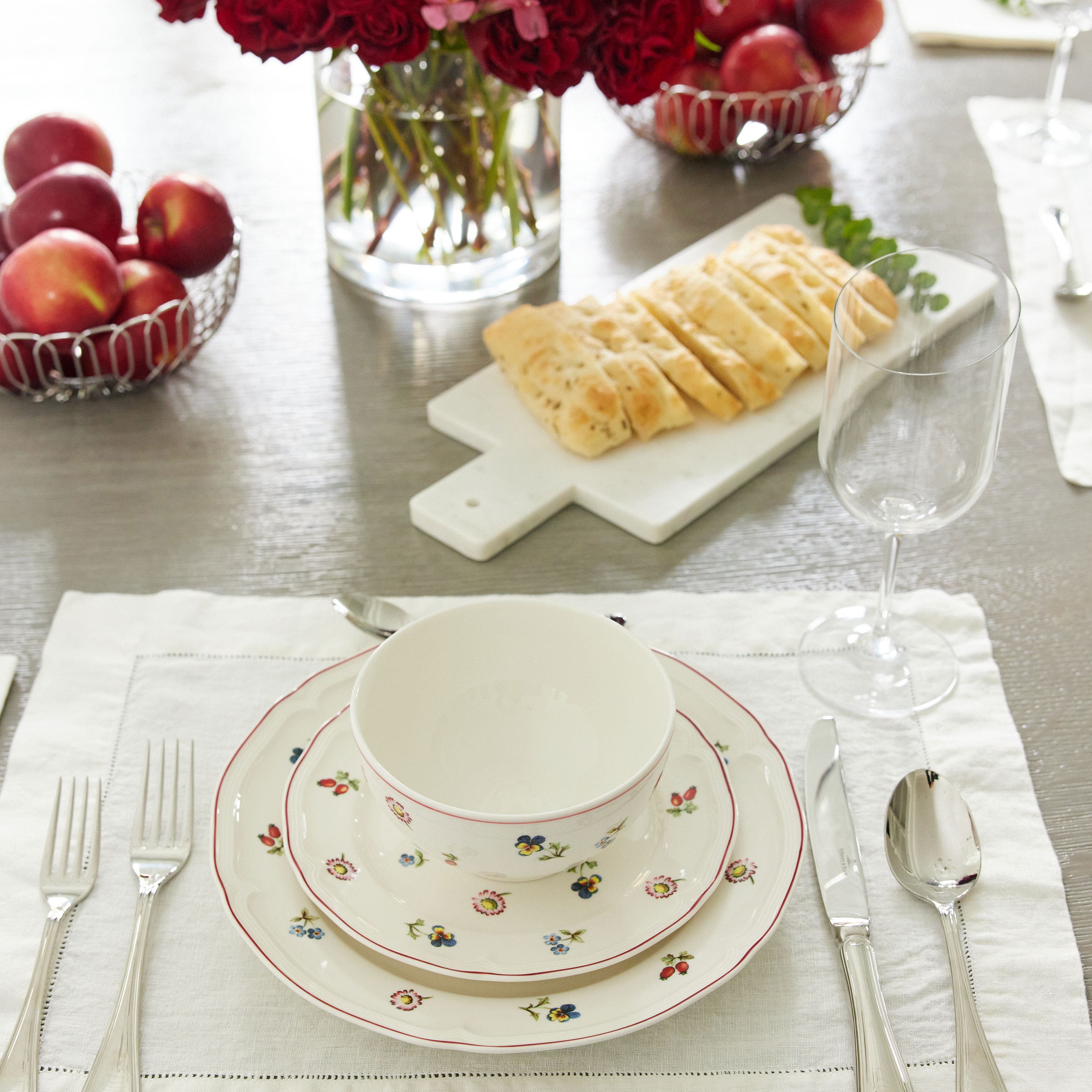 Villeroy & Boch Petite Fleur 12 Piece Set Dinnerware Set for 4
