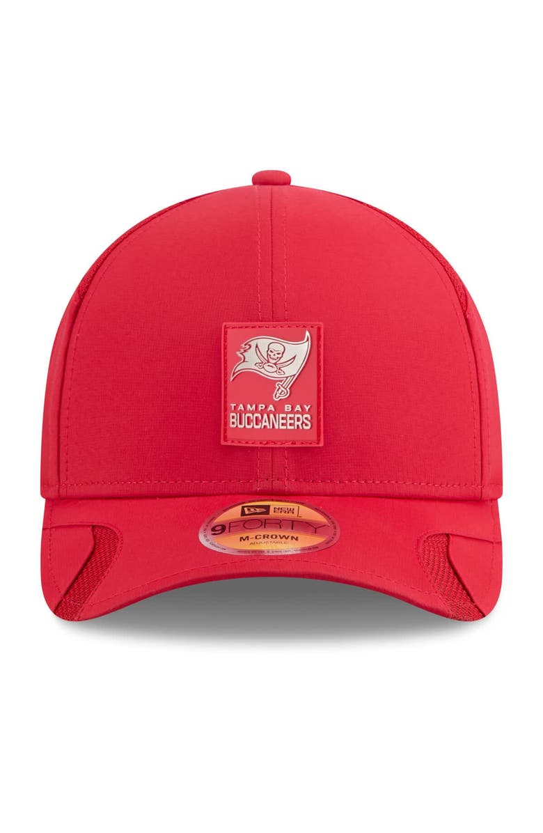 New Era Men's New Era Red Tampa Bay Buccaneers 2025 Sideline  M-Crown 9FORTY Adjustable Hat, Alternate, color, Red