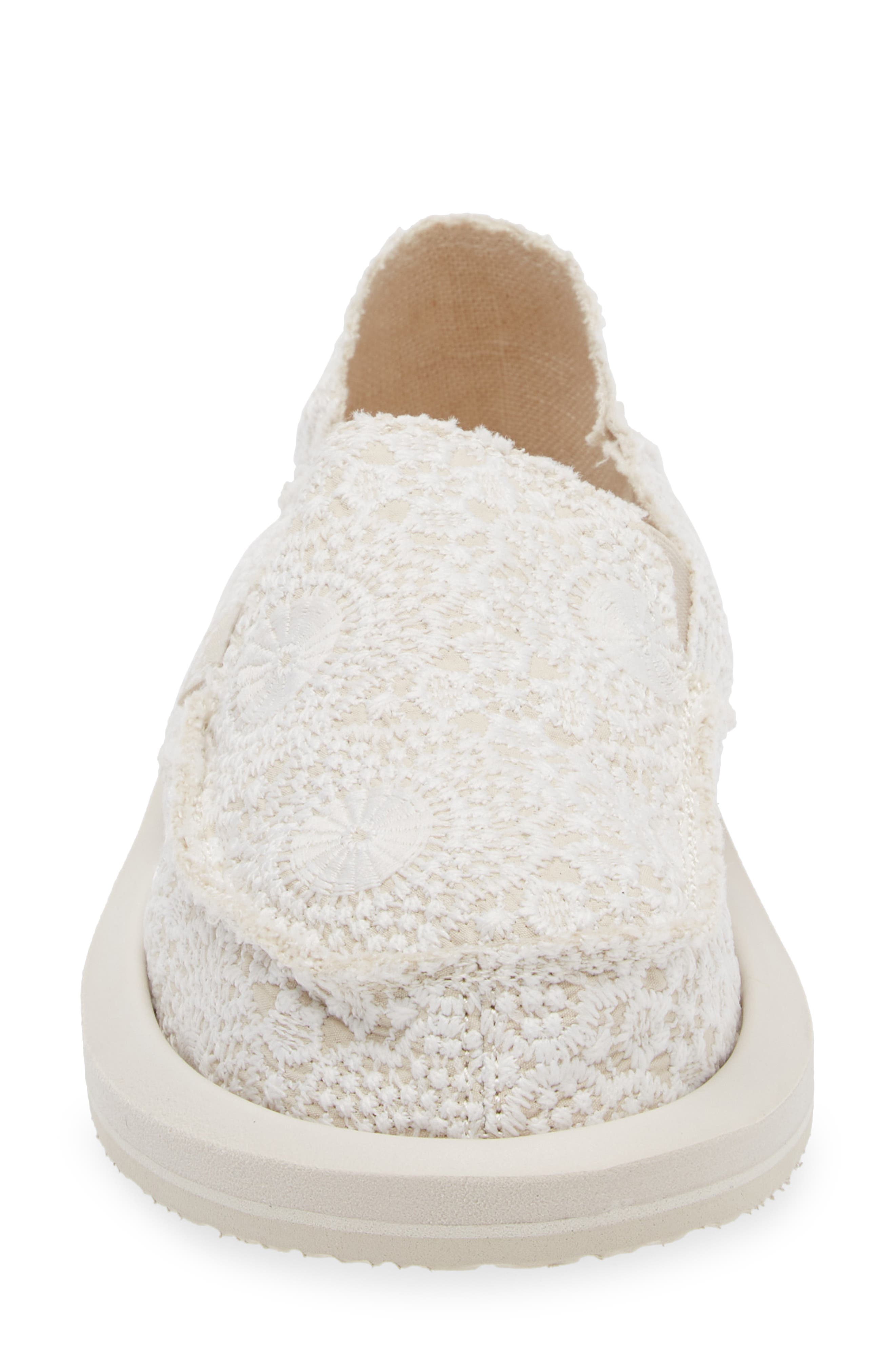 Sanuk Donna Lace Slip-On Sneaker, Alternate, color, 