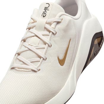 Bella 7 Training Shoe