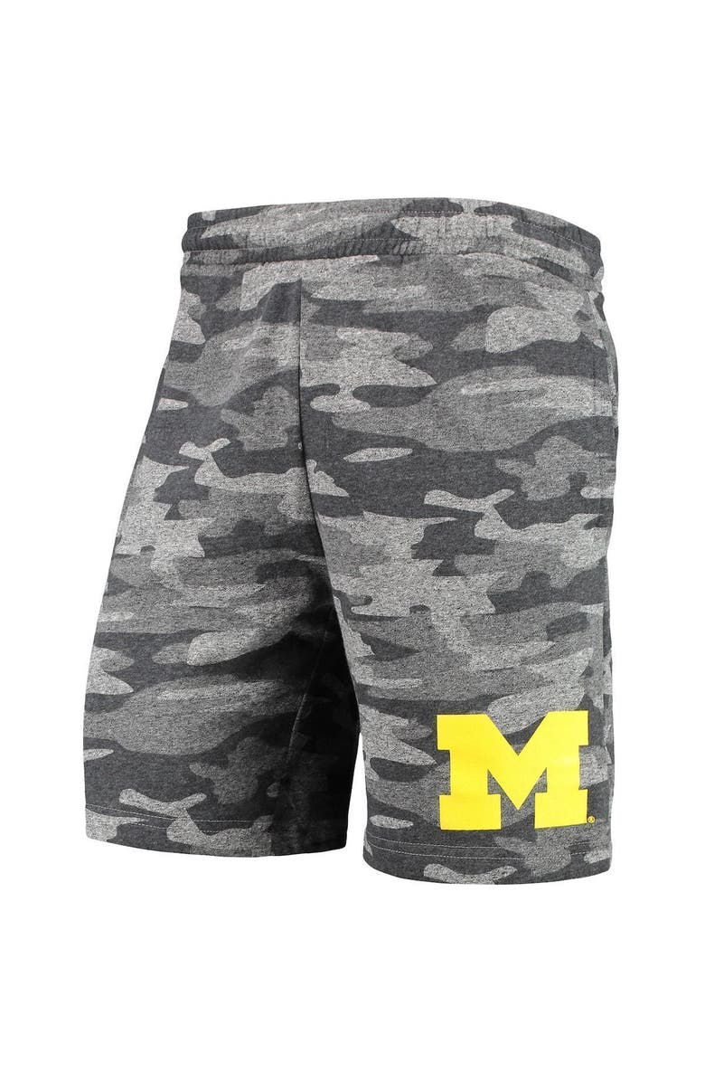 CONCEPTS SPORT Men's Concepts Sport Charcoal/Gray Michigan Wolverines Camo Backup Terry Jam Lounge Shorts, Alternate, color, 