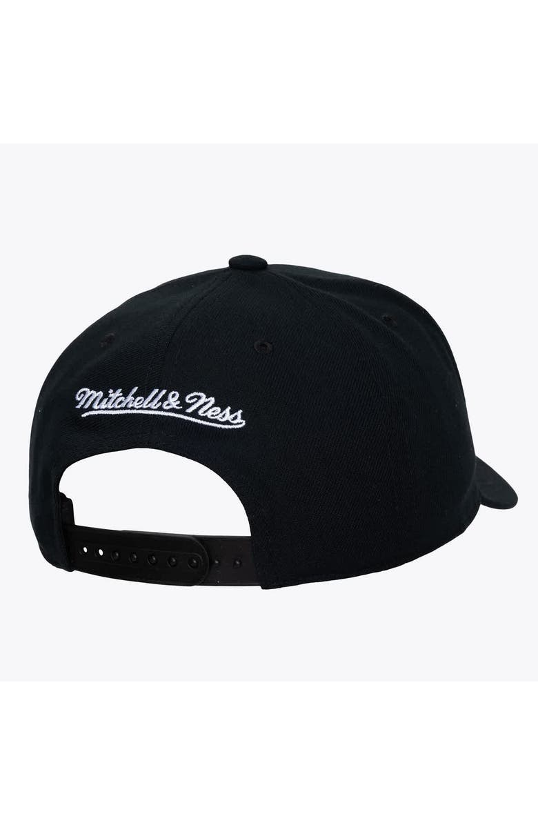 Mitchell & Ness Men's Mitchell & Ness  Black Chicago Bulls Hardwood Classics Legendary Away Pro-Pinch Adjustable Hat, Alternate, color, Black