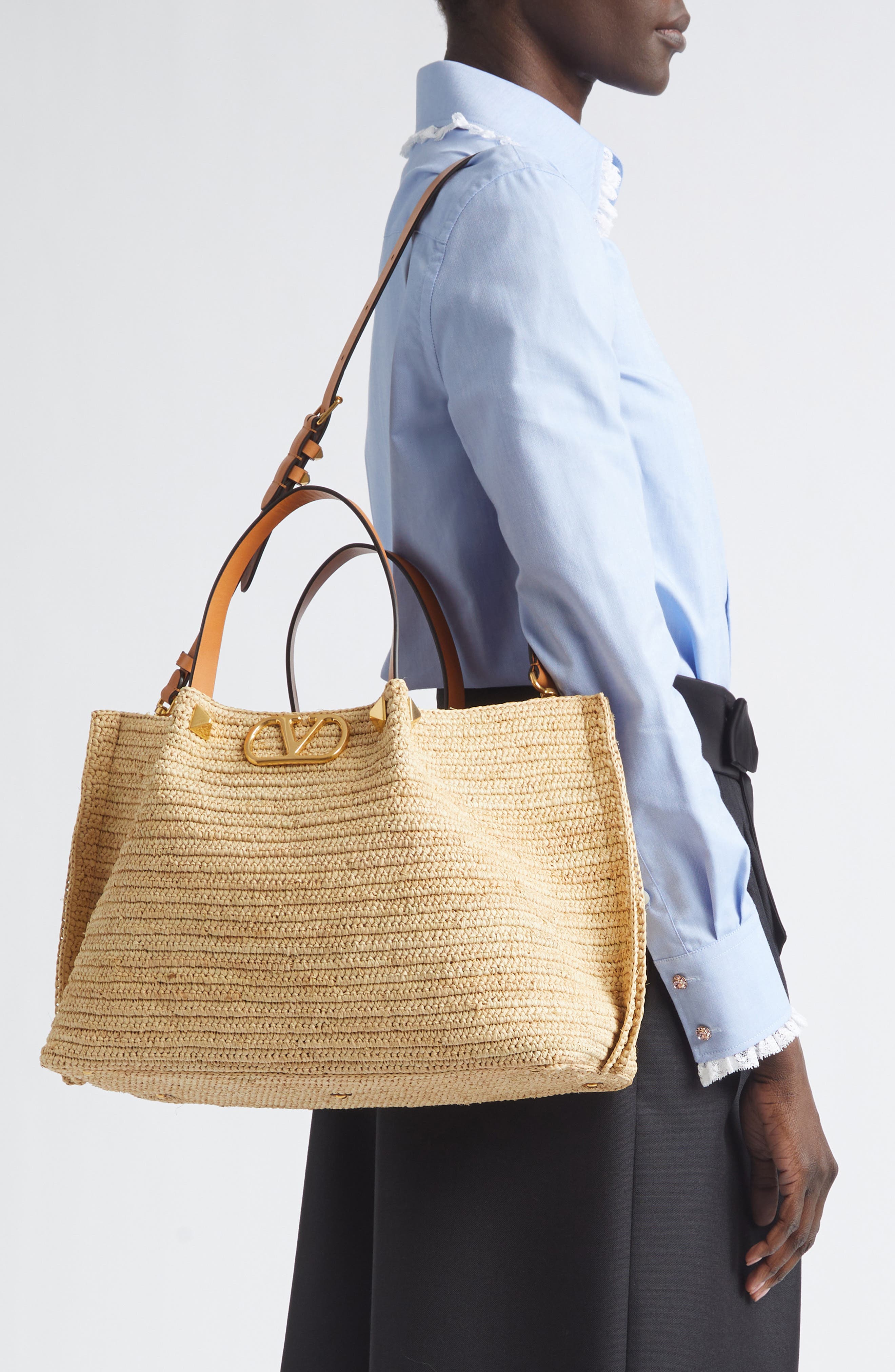 Medium VLOGO Signature Raffia Crochet Tote, Alternate, color, NATURAL