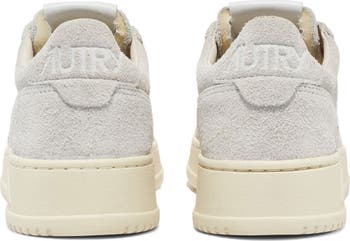 Medalist Low Top Sneaker