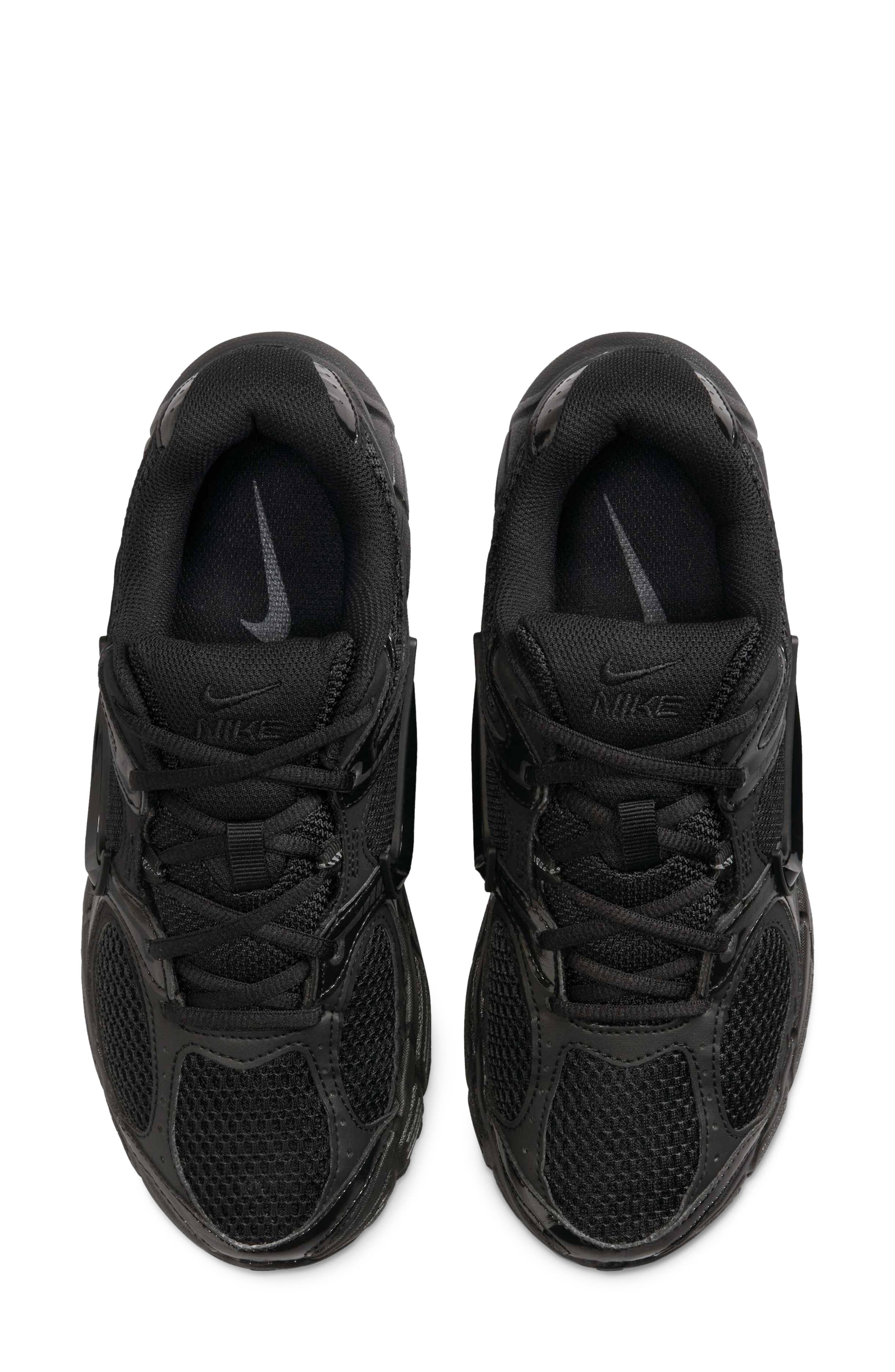 Nike V5 RNR Sneaker, Alternate, color, 