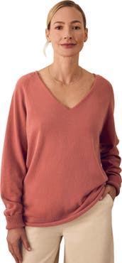 Celtic & Co. British Geelong Relaxed V-Neck Sweater