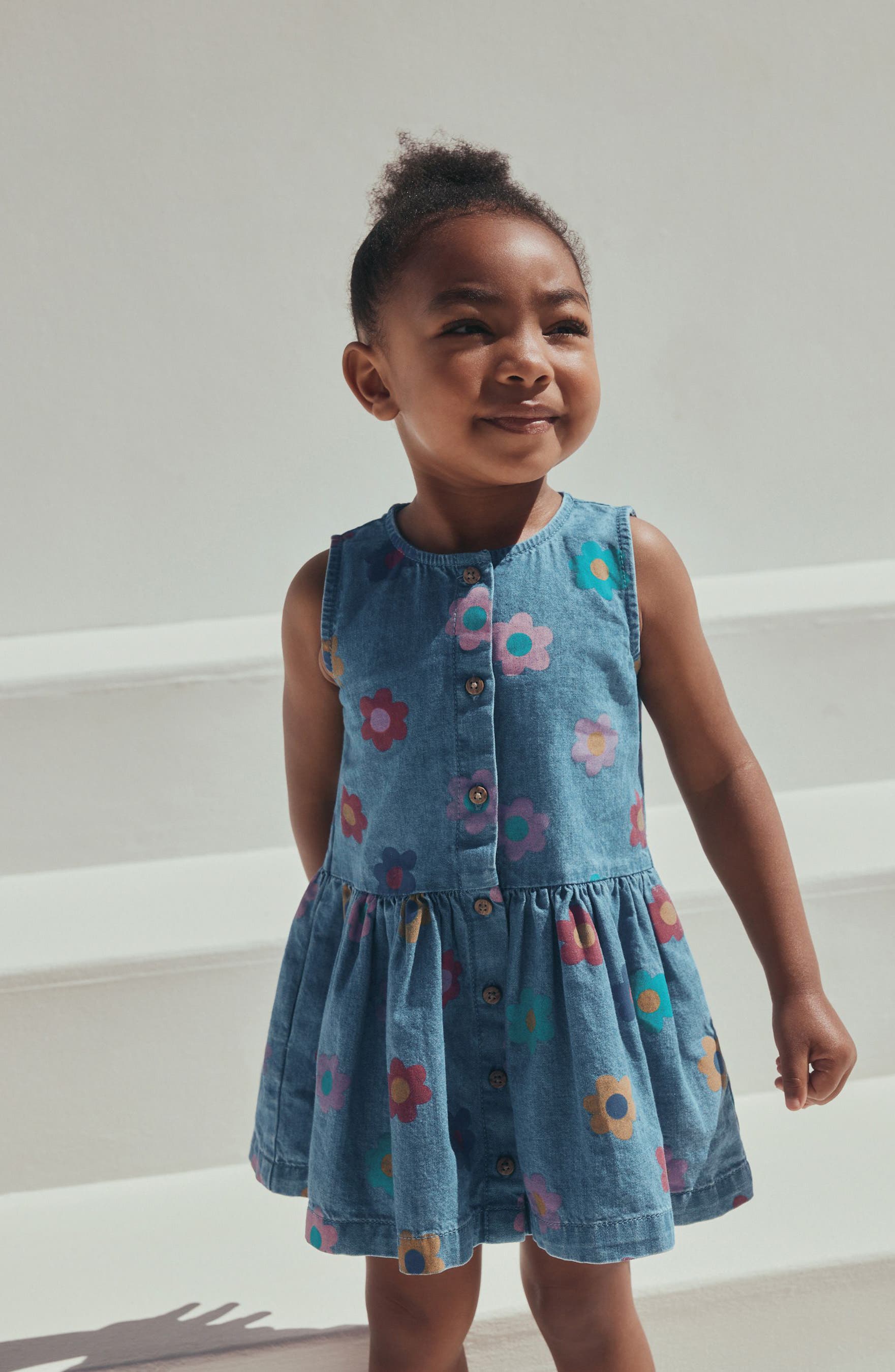 NEXT Kids' Floral Print Sleeveless Denim Dress — фото 7