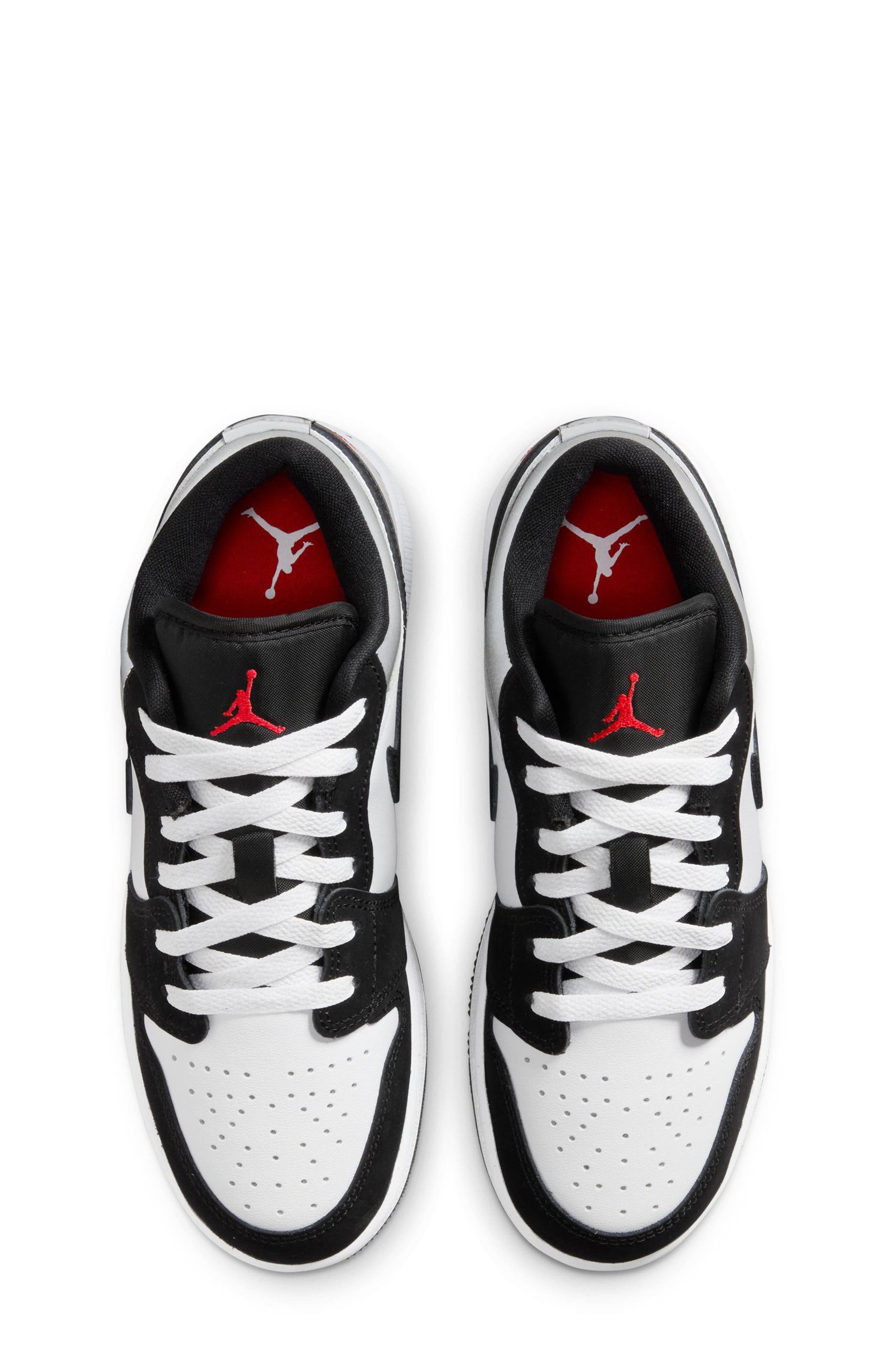 Jordan Air Jordan 1 Low SE Basketball Sneaker, Alternate, color, 