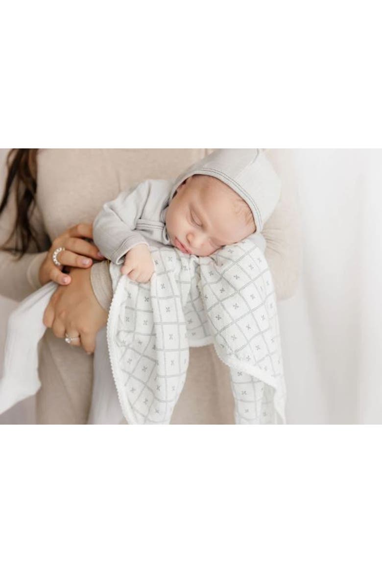 Aurora Classics Hypoallergenic Muslin Burp Cloth, Alternate, color, Classic Ivory