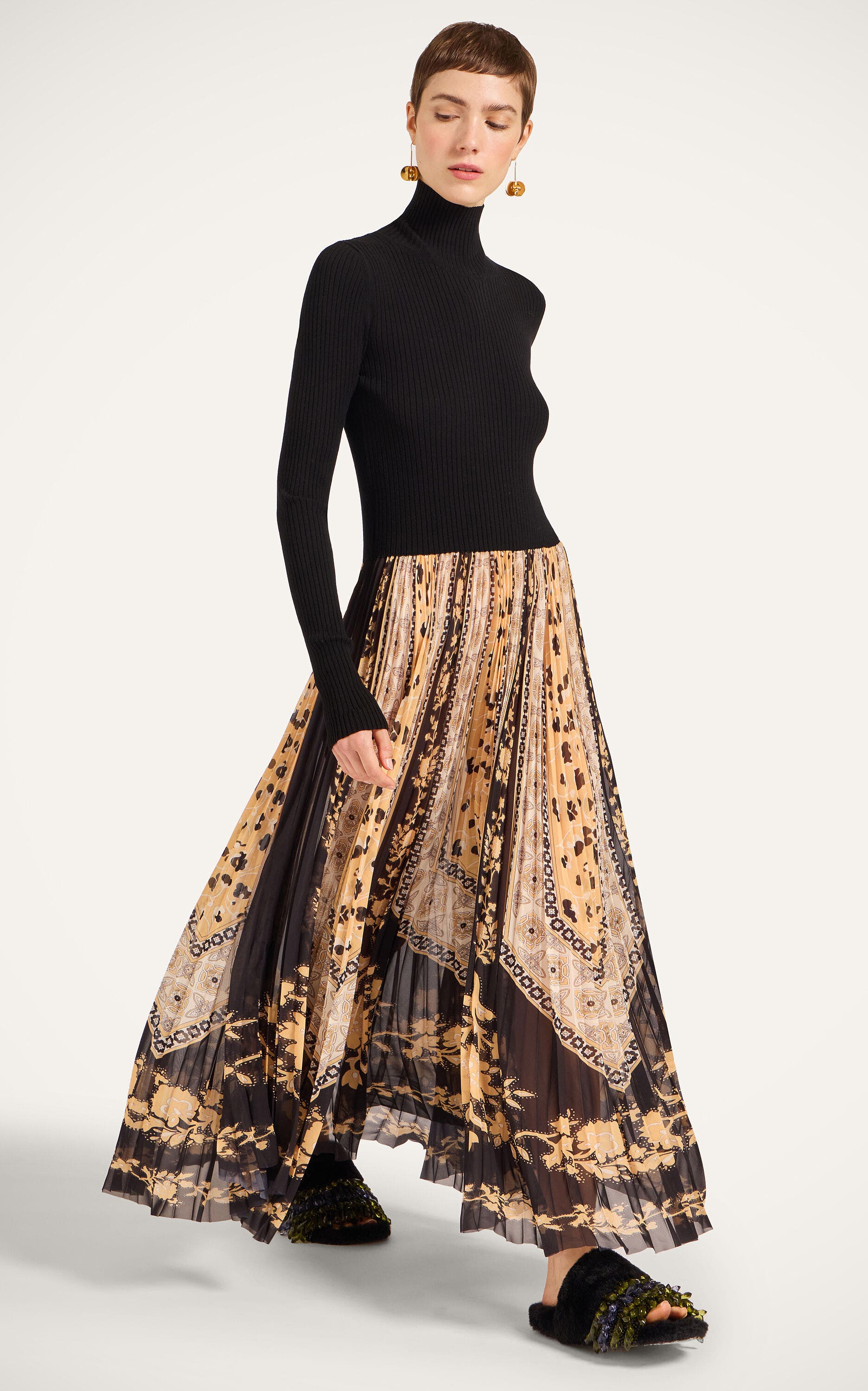 selected Bicolor Black/Gold