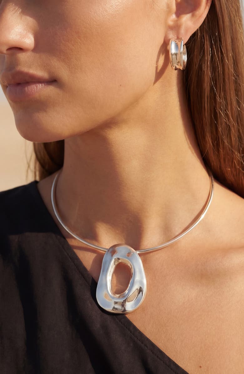 Robert Lee Morris Sculptural Pendant Necklace, Alternate, color, Rhodium