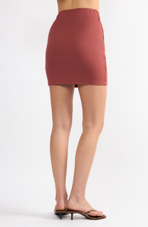 Viens Avec Moi Timeless Rib Knit Miniskirt In Burgundy