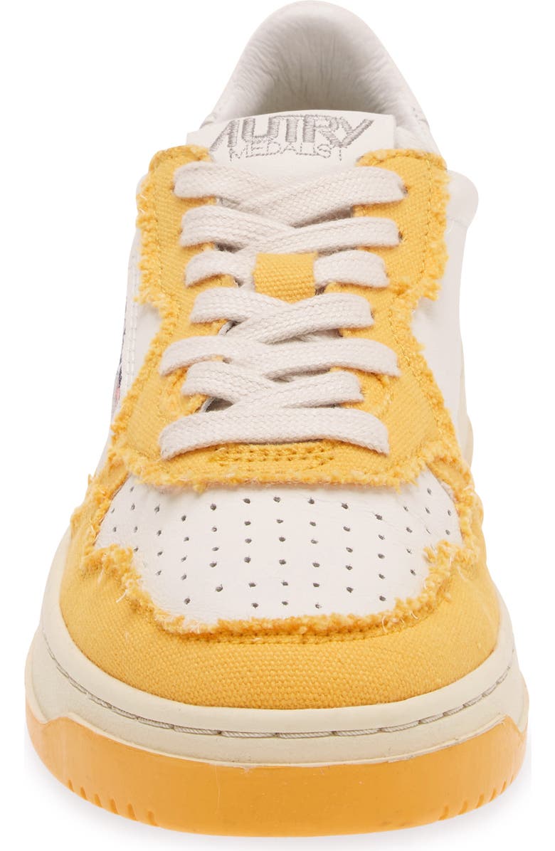 AUTRY Medalist Low Sneaker, Alternate, color,