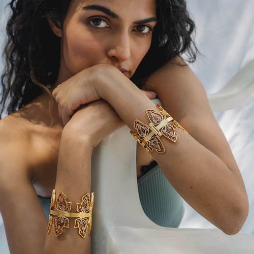 Dhwani Bhansal Sama Bracelet In Gold Plated