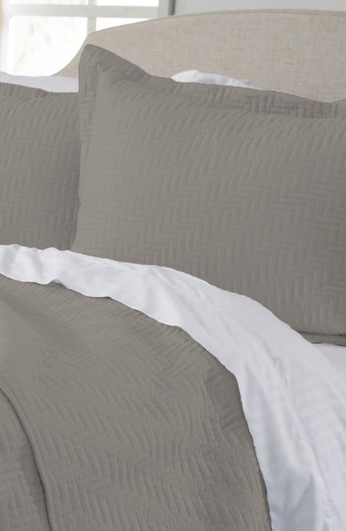 Woven & Weft Solid Quilt & Sham Set