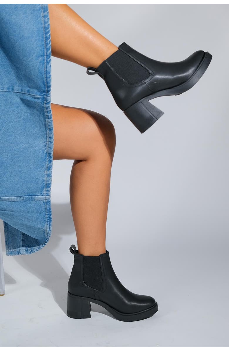 Prologue Shoes Loves Platform Chelsea Boot, Alternate, color,