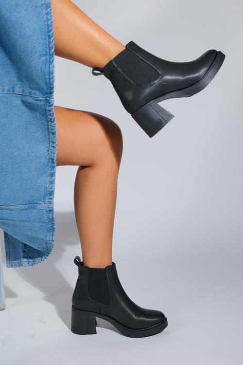 Prologue Shoes Loves Platform Chelsea Boot In Multi