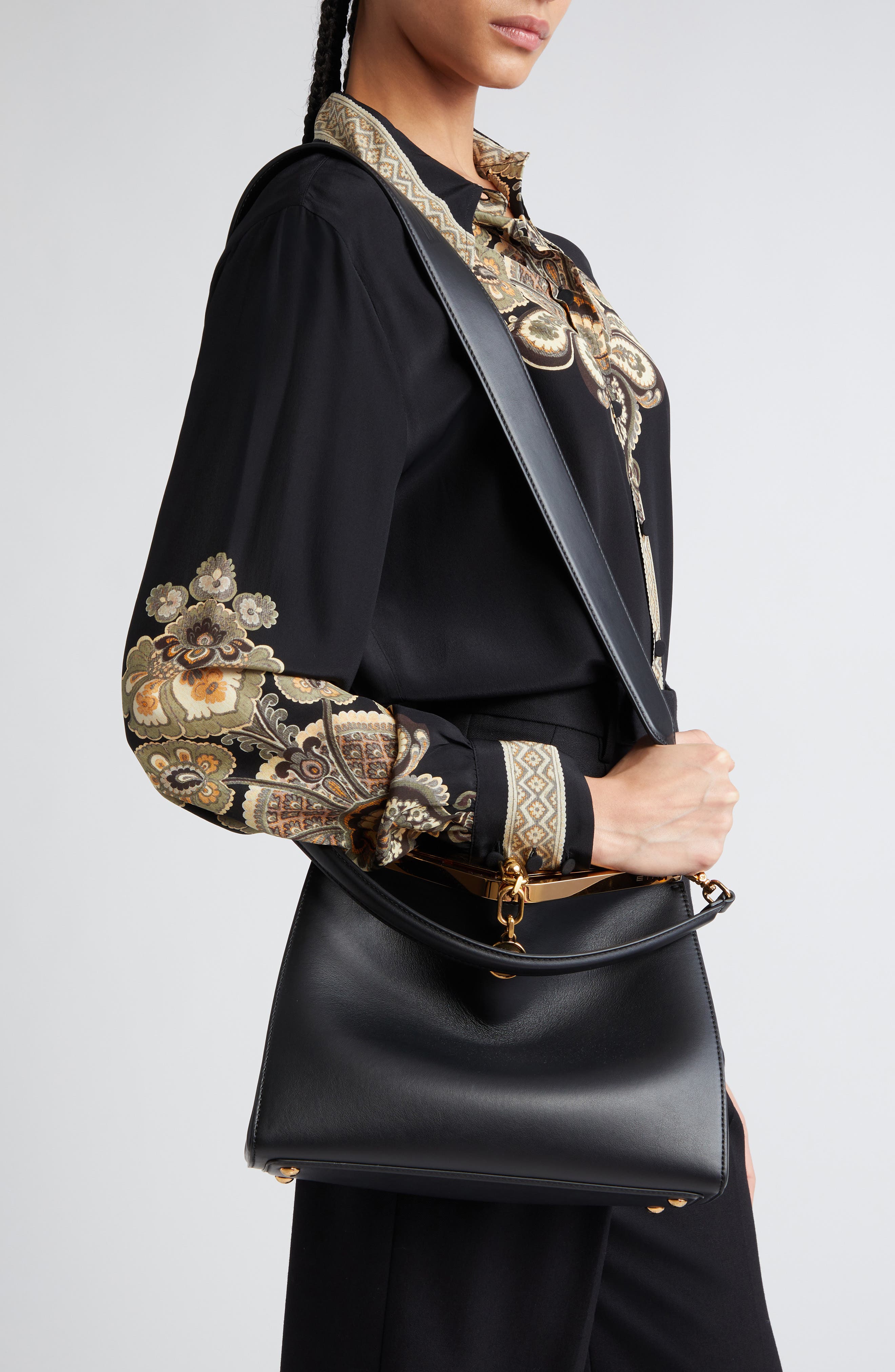 Etro Medium Vela Shoulder Bag, Alternate, color, Black