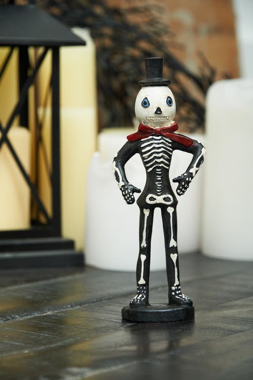 Gallerie Ii Skelly Skeleton Halloween Folk Art Doll Figurine Joe Spencer Gathered Traditions Collect In Black