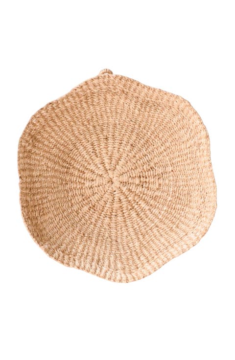 Scallop Edge Wall Basket