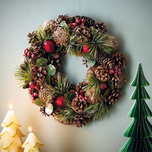Tag Holiday Pinecone Wreath In Brown