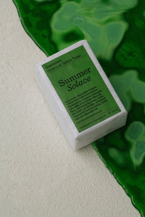 SUMMER SOLACE TALLOW SUMMER SOLACE TALLOW GARDENERS ACTIVATED CHARCOAL BAR SOAP 