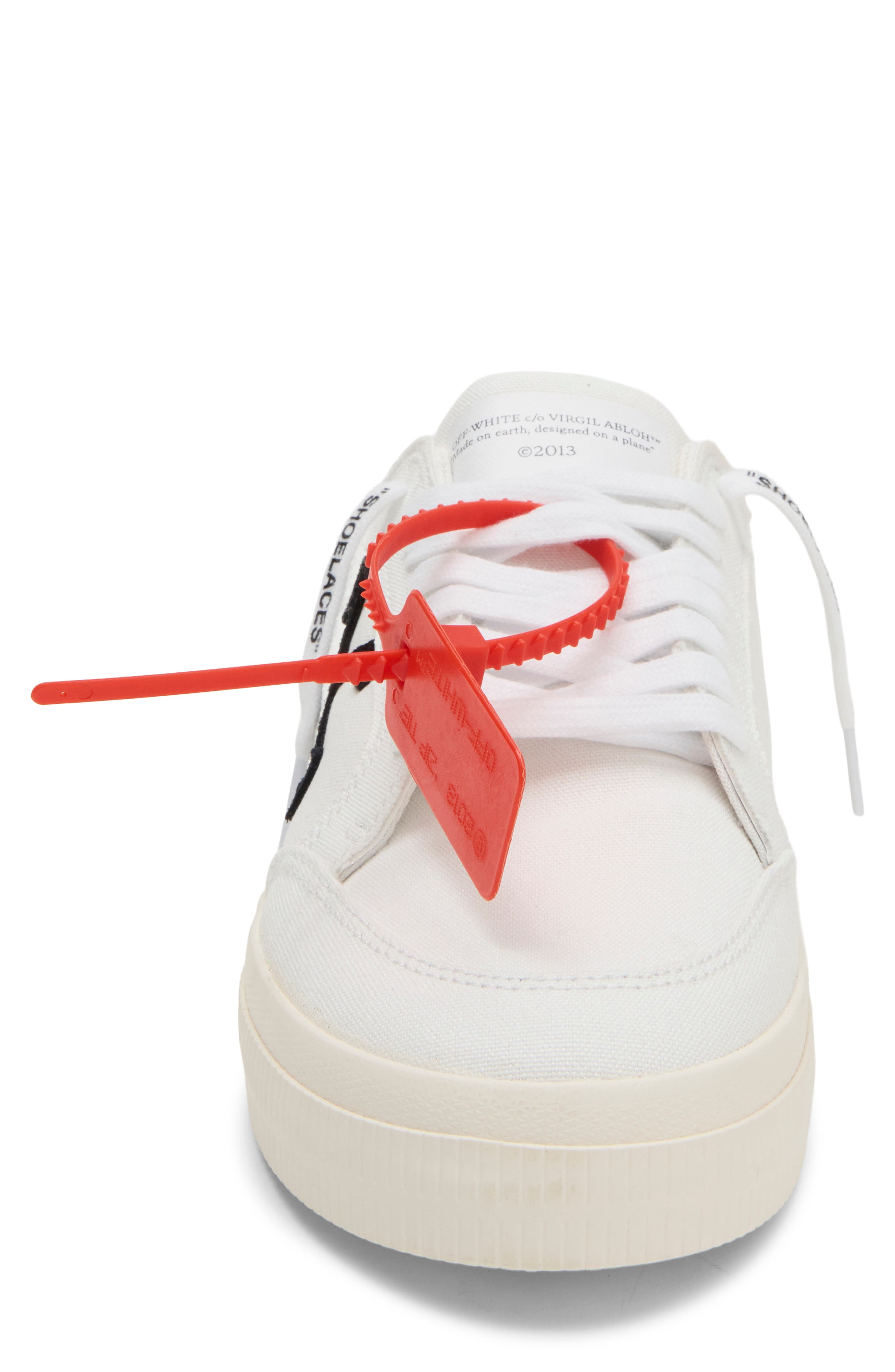 Vulc Low Sneaker, Alternate, color, BLACK/ WHITE