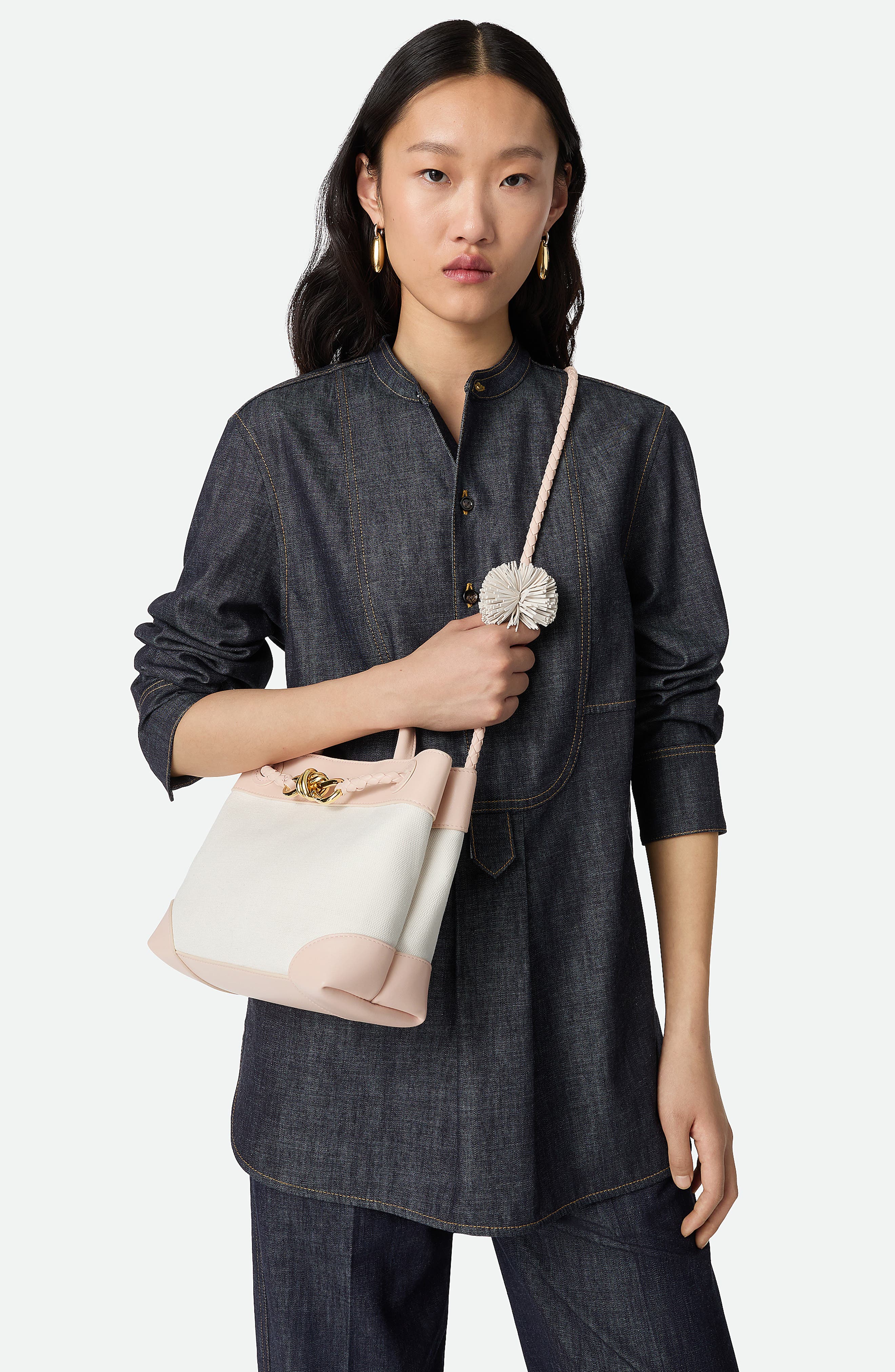 Bottega Veneta Small Andiamo Canvas & Leather Top Handle Bag, Alternate, color, White/ Cameo-Mb