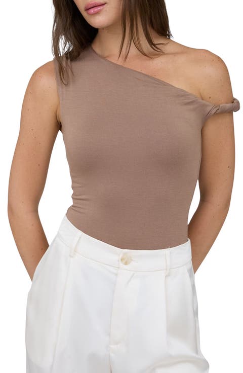 Asymmetric Off-the-Shoulder Strap
