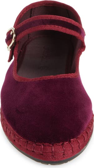 Lucrecia Mary Jane Flat