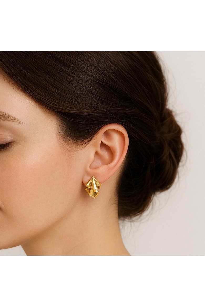 Draped Duchess, Alternate, color, Gold