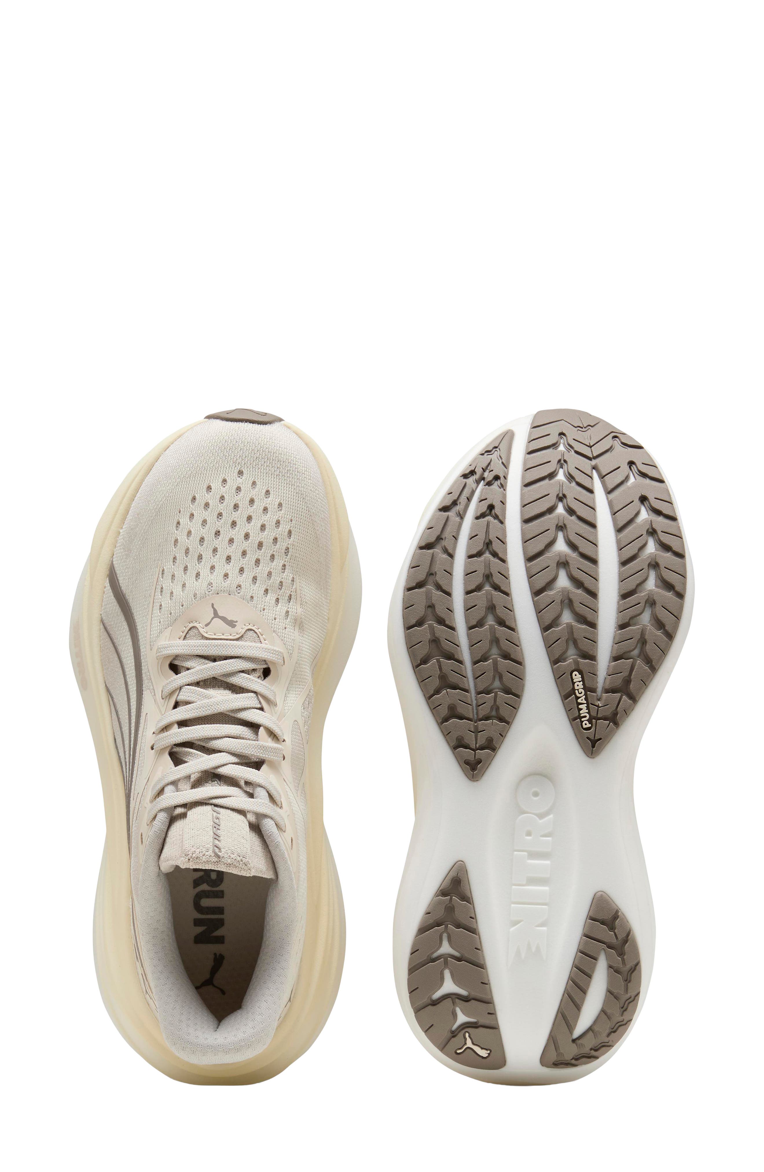 MagMax NITRO 2 Running Shoe, Alternate, color, ALPINE SNOW/ BUTTERCREAM