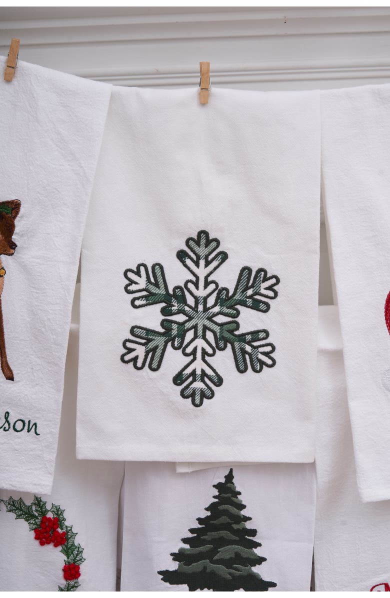 C&F Home Evergreen Snowflake Towel, Alternate, color, Green