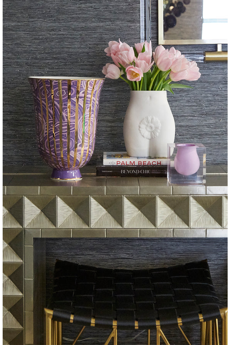 Edie Vase, Alternate, color, White