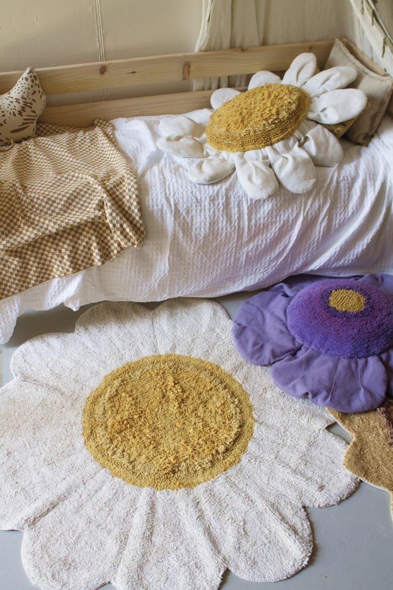 Washable Rug Flowers, Alternate, color, Natural, Ivory, Honey