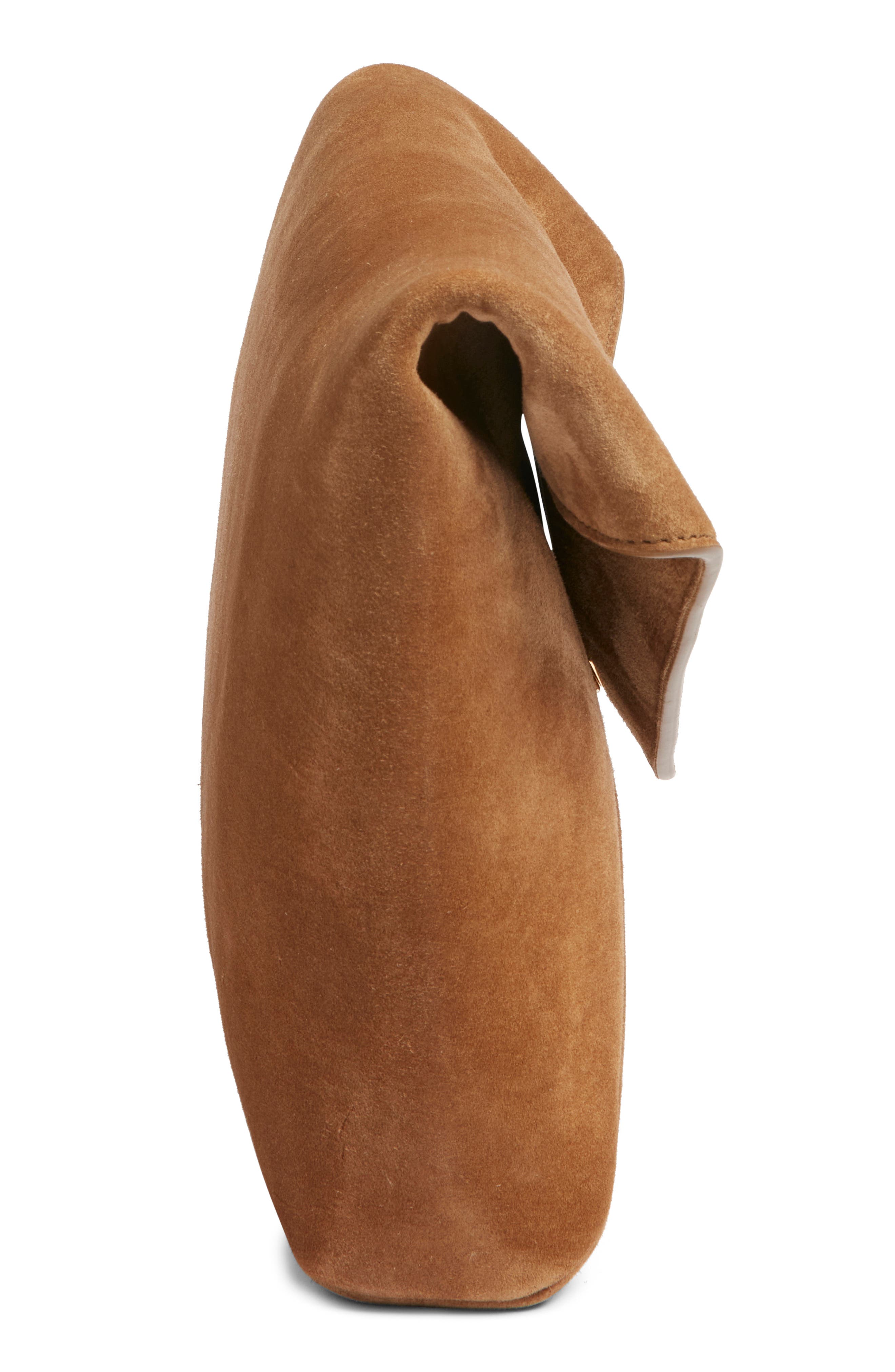 Saint Laurent Large Cassandre Suede Envelope Clutch, Alternate, color, Golden Leaf