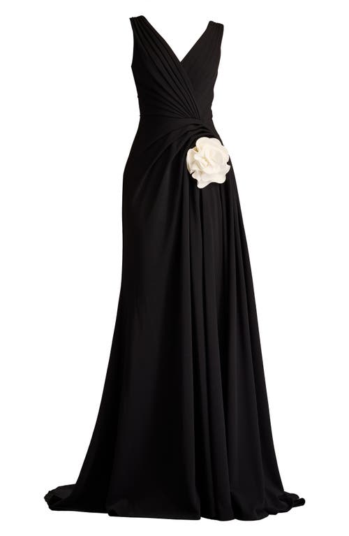 Tadashi Shoji Textured Crepe Sleeveless Gown In Black/ivory