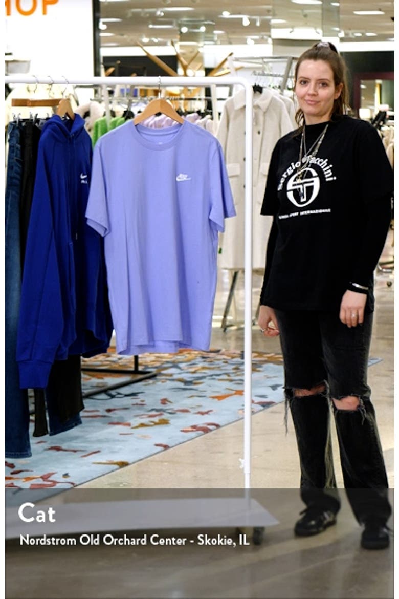 Sportswear Club Crew Neck T-Shirt video