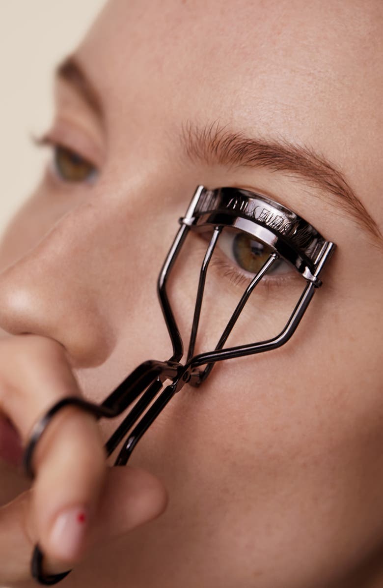 The Makeup Eyelash Curler