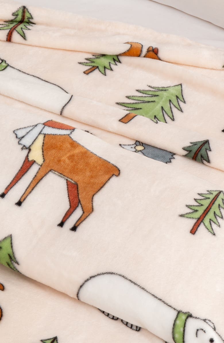 Woven & Weft Holiday Print Plush Velvet Throw Blanket, Alternate, color, Wildlife