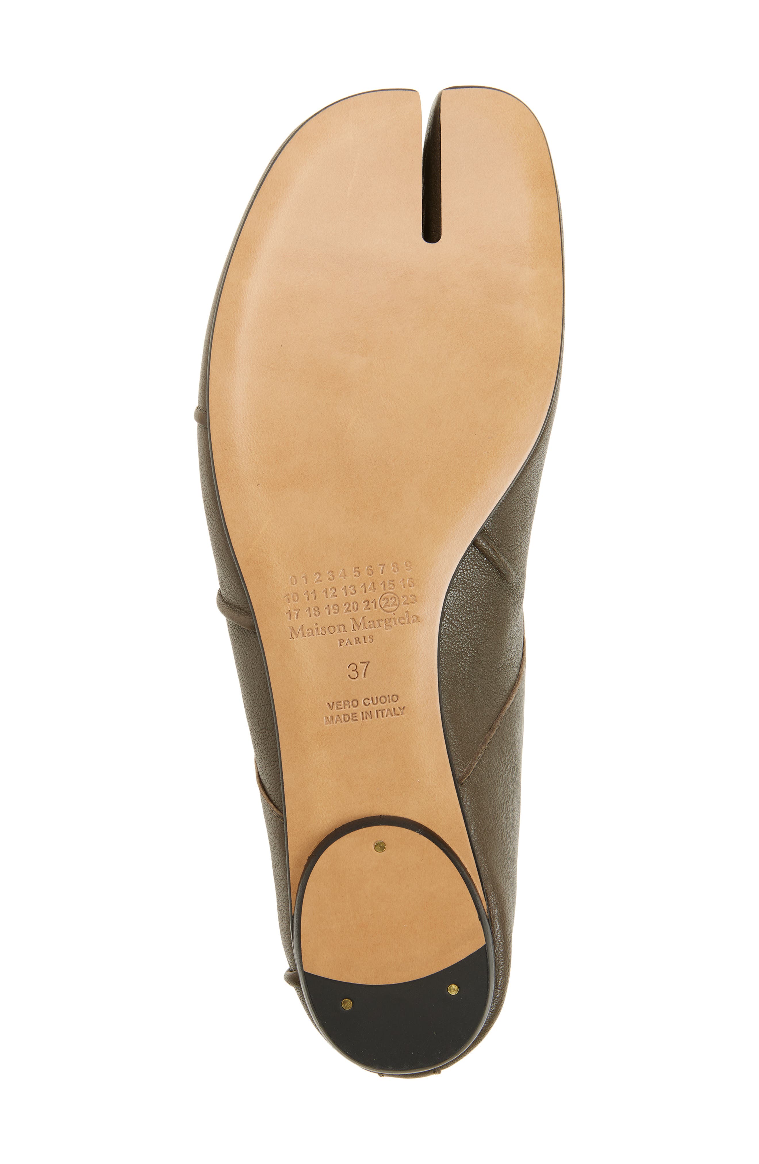 Maison Margiela Tabi Ballet Flat, Alternate, color, Brown